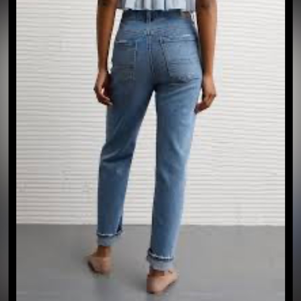 American Eagle Outfitters High Rise Blue Jeans - Picture 2 of 10